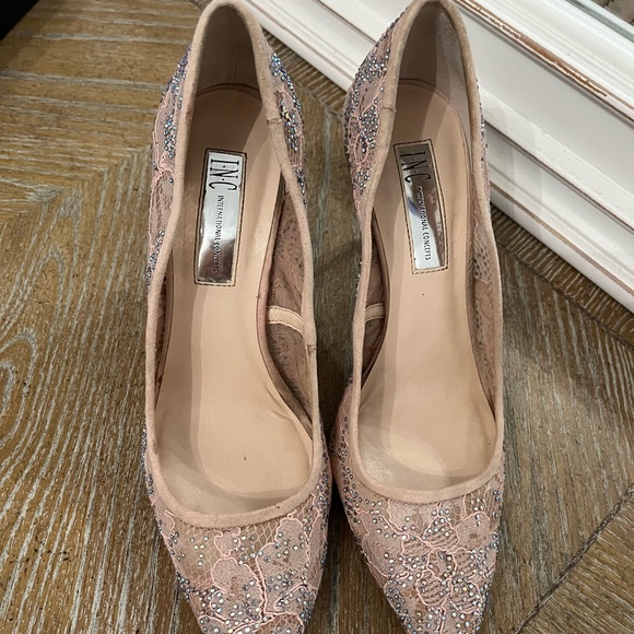 Inc Katyah Lace Pumps Shoes - Picture 4 of 12